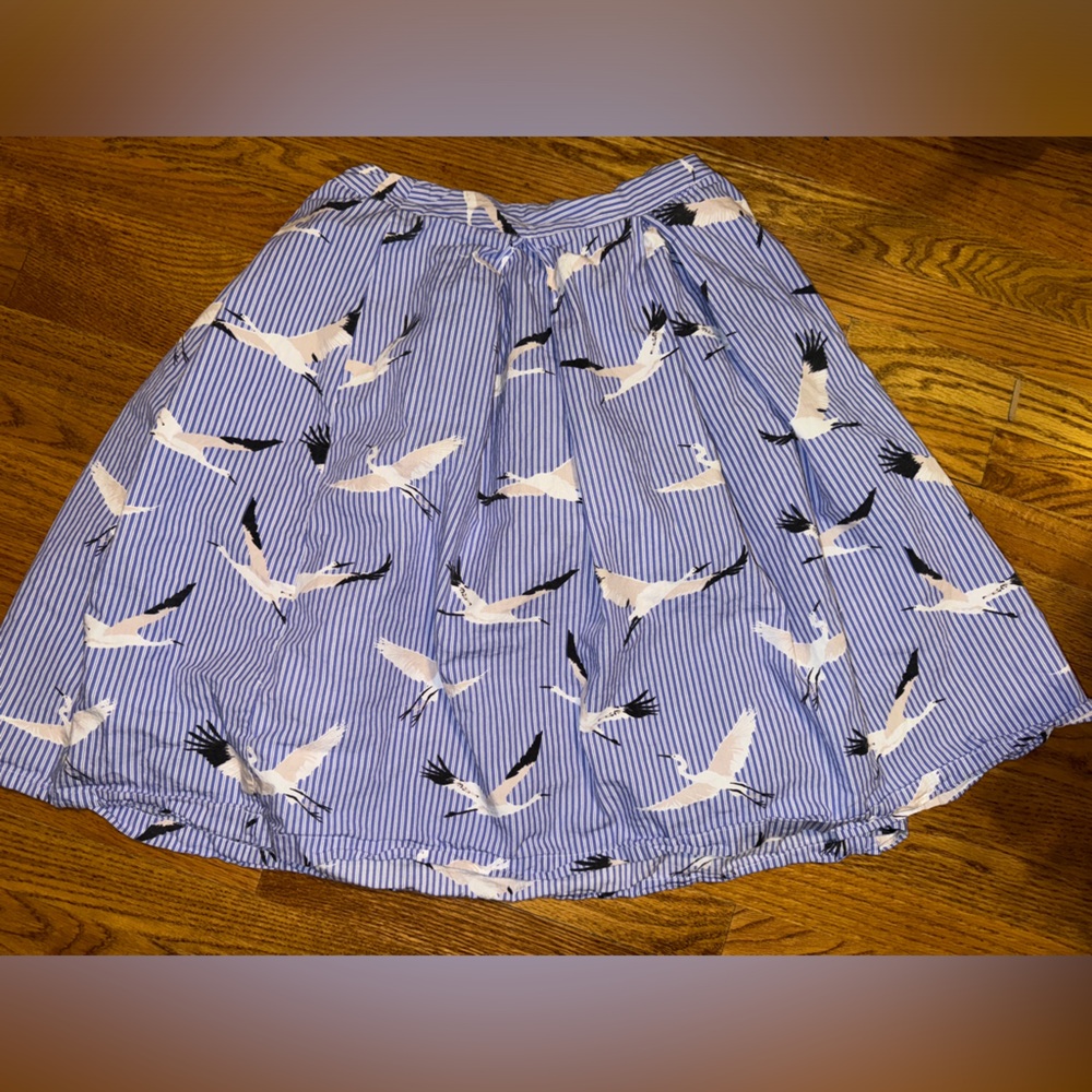 Who What Wear Blue Bird Print Skirt Size 4